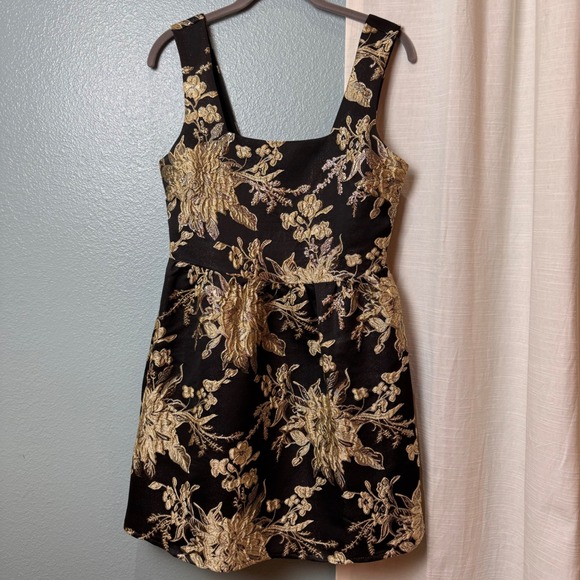 Band Of The Free Dresses & Skirts - Band of the Free Dress Women S Black Gold Floral Brocade‎ Mini Square Neck